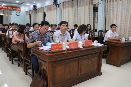 Dự hội nghị có đại diện các Ban Xây dựng Đảng Tỉnh ủy Thanh Hóa, phụ trách địa bàn thị xã Bỉm Sơn.jpg