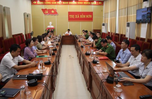 Hội nghị trực tuyến sơ kết 6 tháng đầu năm 2023 về chuyển đổi số và Đề án 06 trên địa bàn tỉnh Thanh Hóa.jpg