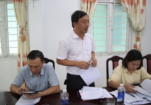 Thường trực HĐND thị xã giám sát việc thực hiện Kế hoạch đầu tư công trung hạn 2021-2025 trên địa bàn xã Quang Trung 1.jpg