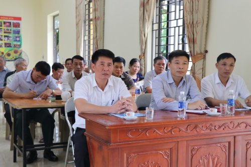 Chủ tịch UBND Thị xã dự sinh hoạt định kỳ tại khu phố 5 Đông Sơn (4) (1).jpg