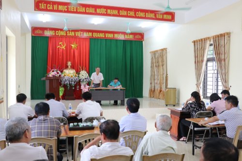 Chủ tịch UBND Thị xã dự sinh hoạt định kỳ tại khu phố 5 Đông Sơn (2).jpg