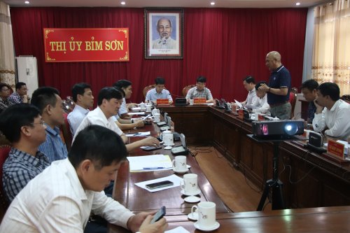 Thường trực Thị uỷ làm việc với đoàn công tác của Ban Quản lý Khu Kinh tế Nghi Sơn và các khu công nghiệp tỉnh Thanh Hoá 3.JPG