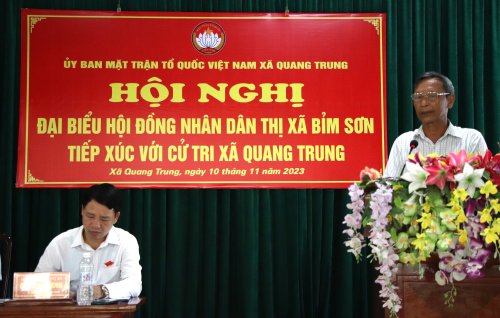 Tổ Đại biểu HĐND thị xã tiếp xúc cử tri xã Quang Trung 4 .JPG