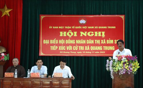 Tổ Đại biểu HĐND thị xã tiếp xúc cử tri xã Quang Trung 3 .JPG