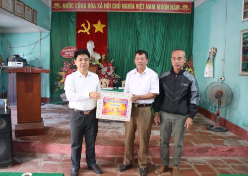Bí thư Thị ủy Nguyễn Văn Khiên dự sinh hoạt Chi bộ cùng đảng viên khu phố 10, phường Bắc Sơn (1).JPG