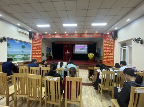 Hội nghị học tập và làm theo tấm gương đạo đức Hồ Chí Minh (2).jpg