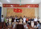 Các đồng chí lãnh đạo thị xã thăm, tặng quà cho các cháu thiêu nhi có hoàn cảnh khó khăn trên địa bàn thị xã nhân dịp Ngày Quốc tế thiếu nhi 1/6/2025.