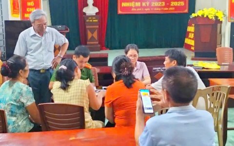 Thị xã Bỉm Sơn tích cực lấy ý kiến Nhân dân về Dự thảo Nghị quyết sửa đổi Hiến pháp 2013 qua ứng ụng VNeID.
