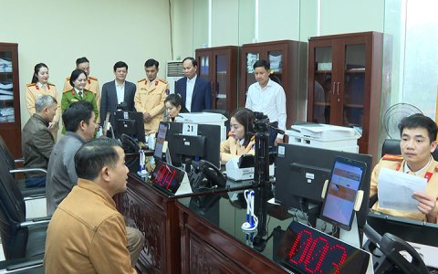 Từ 1/4, tiếp nhận hồ sơ cấp đổi, cấp lại Giấy phép lái xe tại 9 điểm công an cấp xã