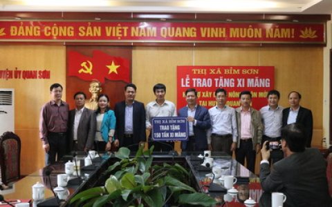 Thị xã Bỉm Sơn: Thăm và trao tặng Xi măng hỗ trợ xây dựng nông thôn mới cho huyện Quan Sơn	