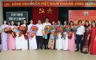 Phó Bí thư Thường trực Thị ủy Nguyên Thanh Tùng dự Lễ kết nạp Đảng viên tại Đảng bộ Trường THPT Lê Hồng Phong. 