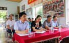 Bí thư Thị ủy Nguyễn Văn Khiên dự sinh hoạt chi bộ cùng đảng viên khu phố Điền Lư, phường Đông Sơn.