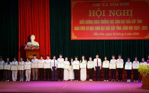  Thị xã Bỉm Sơn Biểu dương học sinh đạt giải cấp tỉnh và giáo viên có học sinh đạt giải tỉnh năm học 2023- 2024
